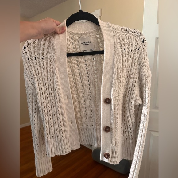 Abercrombie & Fitch cardigan - Picture 2 of 4
